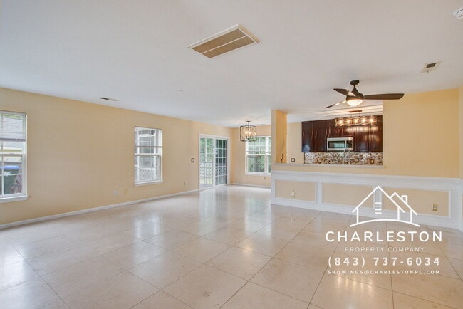 Photo - 202 Seneca River Dr