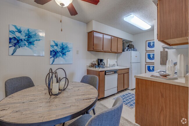 1BR, 1BA -725SF - Kitchen