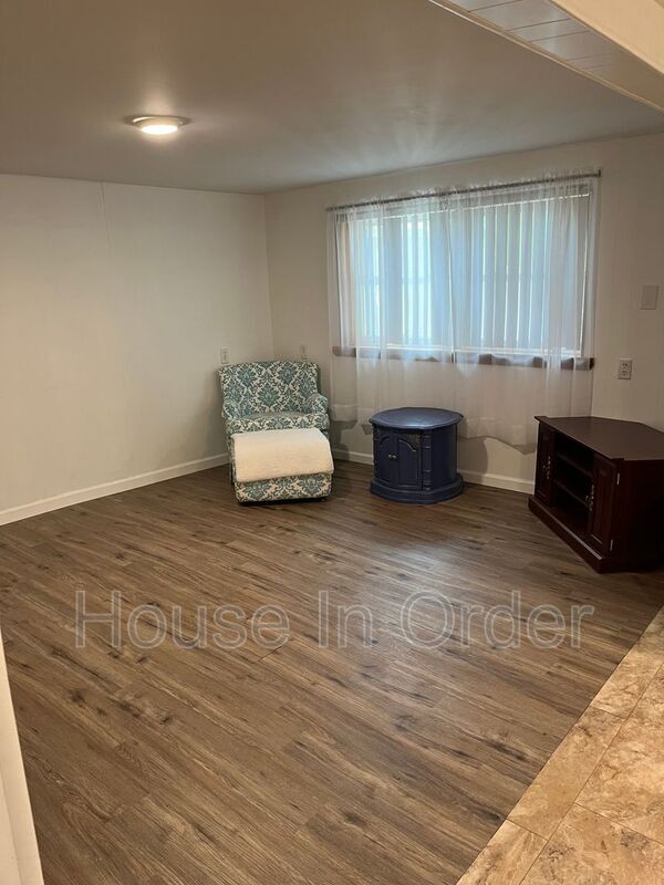 Photo - 144 Chestnut St