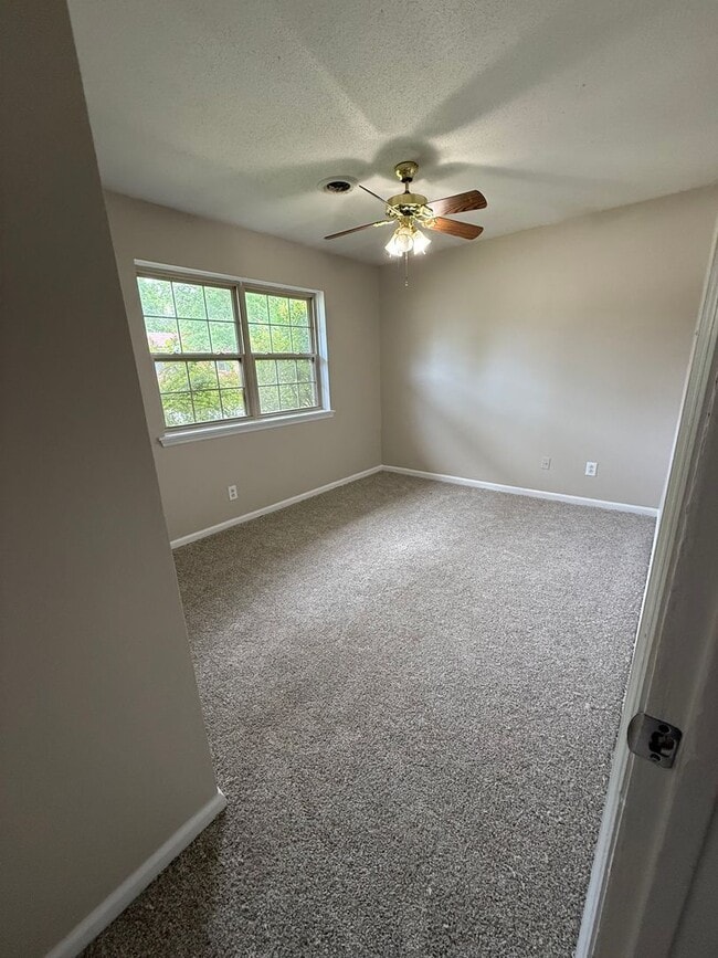 Photo - 3 BEDROOM 2 BATH HOUSE CENTRAL HEAT & AIR, UTILITIES ARE EGW, FENCED YARD, 2 CAR CARPORT, W/D HOO...