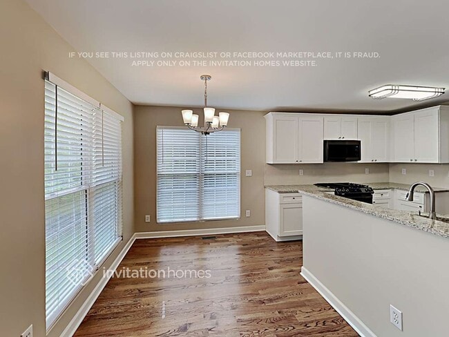 Photo - 6984 Forest Manor Dr