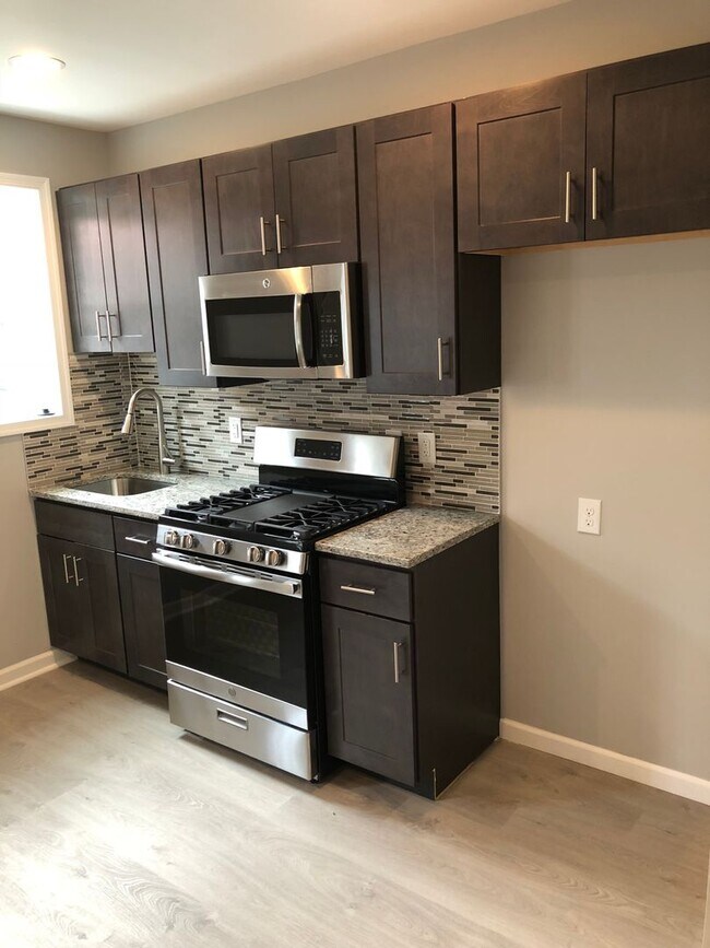 Photo - 1637 S Marston St