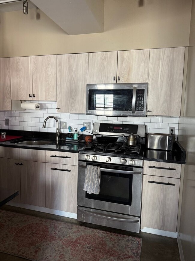 Photo - 1 Bedroom Fully Furnished Gem*