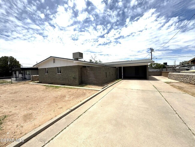 Building Photo - 5704 Miami Ct Rental
