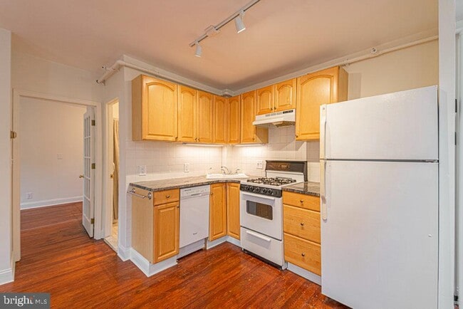 Building Photo - 403 S 23rd St Rental
