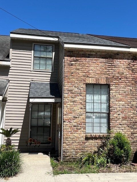Photo - 107 S St Jean St Townhome