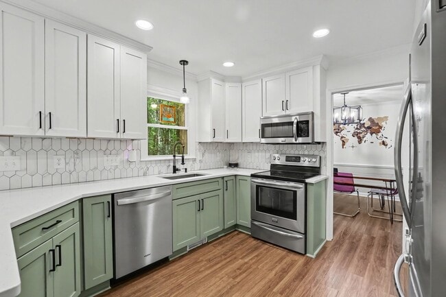 Building Photo - 4204 High Mountain Dr