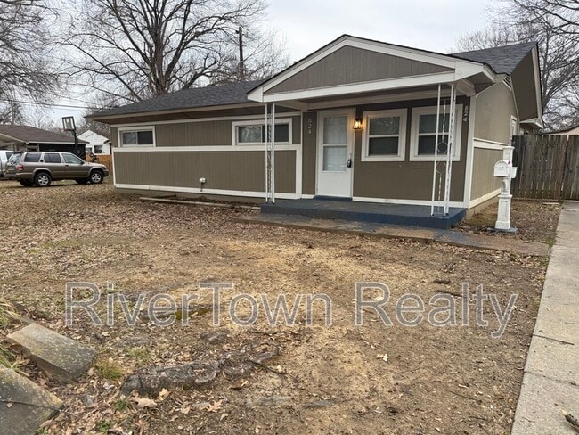 Building Photo - 824 Milstead Rd