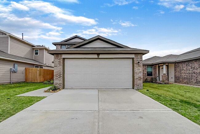 Photo - 14468 Conifer Dr