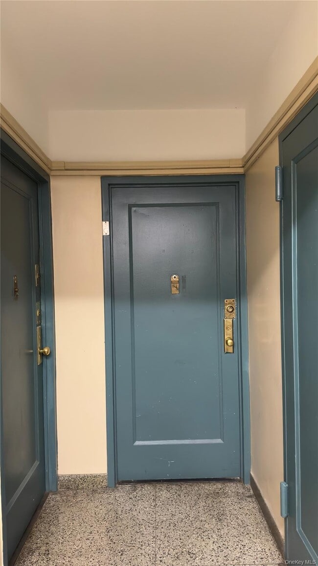 Photo - 1970 E Tremont Ave Unit 5G