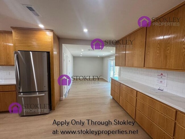 Photo - 6346 Escallonia Dr
