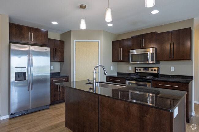 3BR, 2BA - 1,308SF - Kitchen