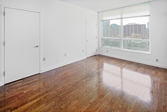 Photo - 20 Newport Pkwy Unidad 2601