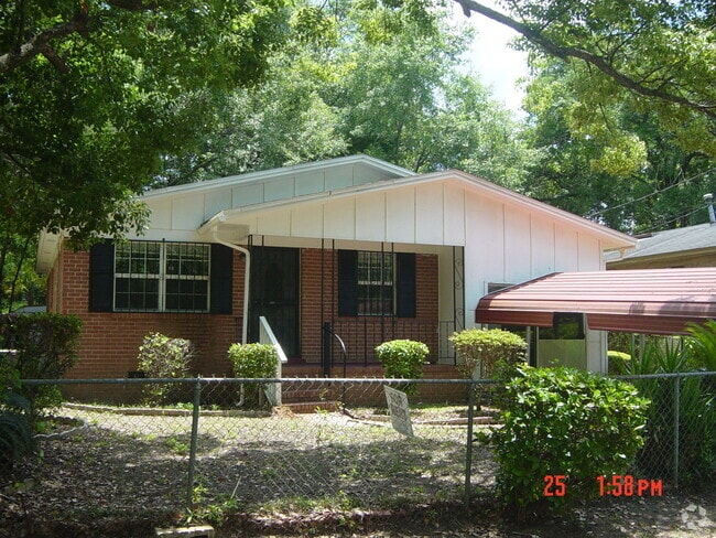 Building Photo - 2115 Flipper St Rental