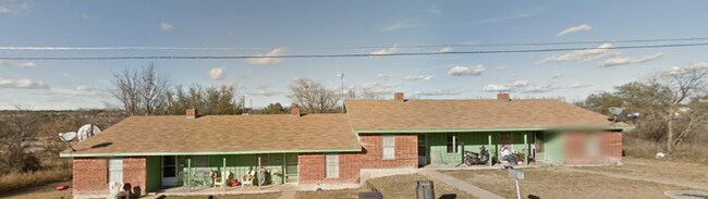 Building Photo - 1008 W 2nd St