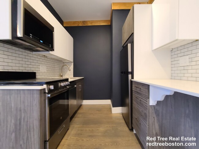 Photo - 11 Queensberry St Unit 24