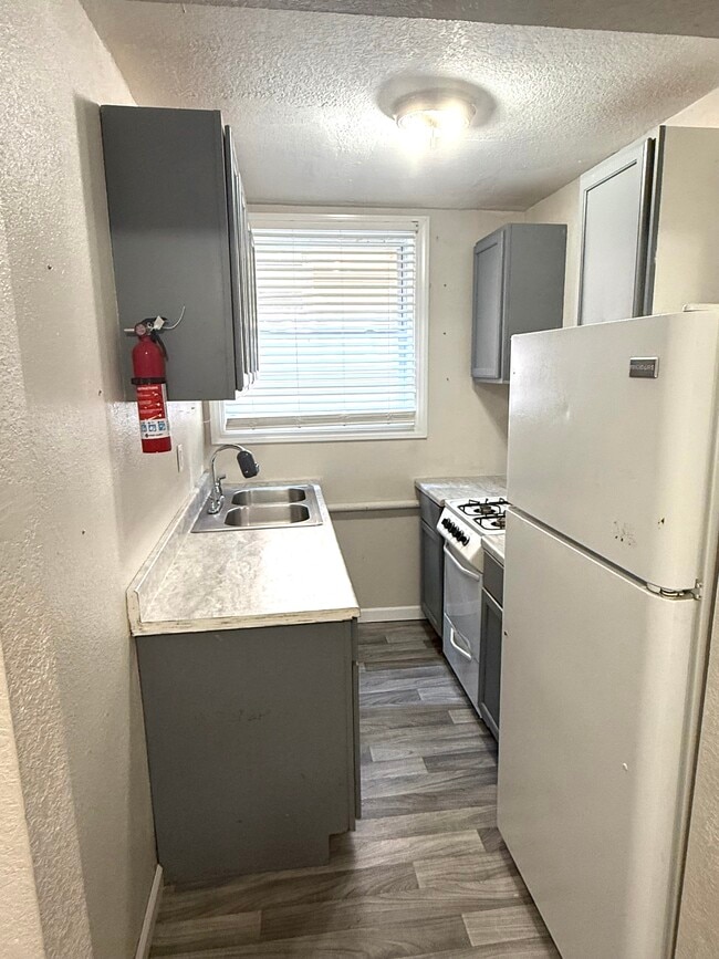 Photo - 706 W Prairie Ave Apartments Unit 3