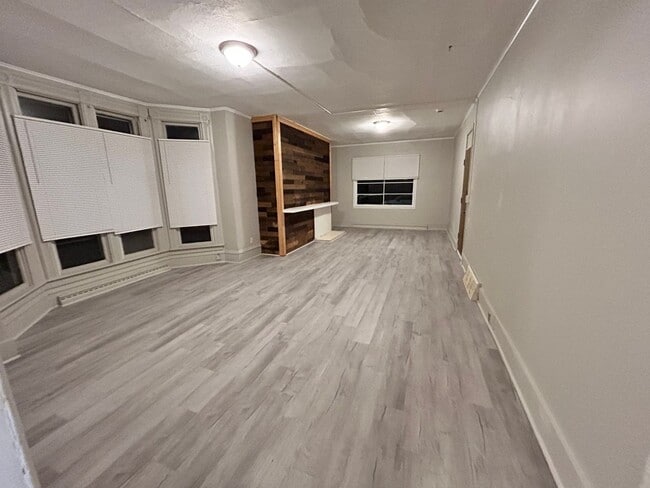 Photo - 804 E 14th St Unit Apt 1