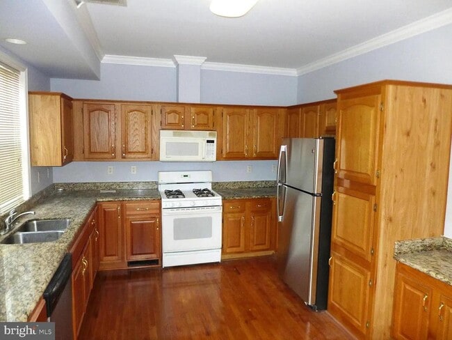 Photo - 7324 Willow Glen Way