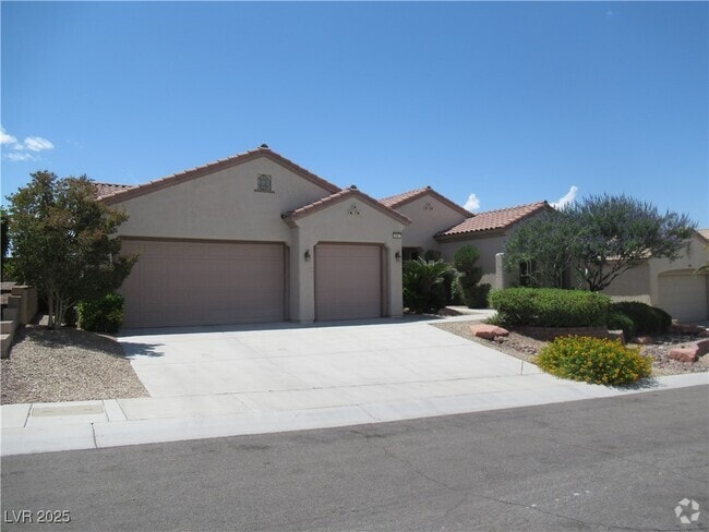 Building Photo - 2091 Clearwater Lake Dr Rental