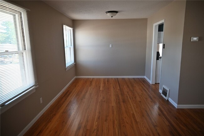 Photo - 9510 Lydell Dr