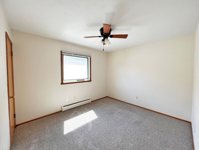 Segundo dormitorio - 1438 15th St S Unidad AptB