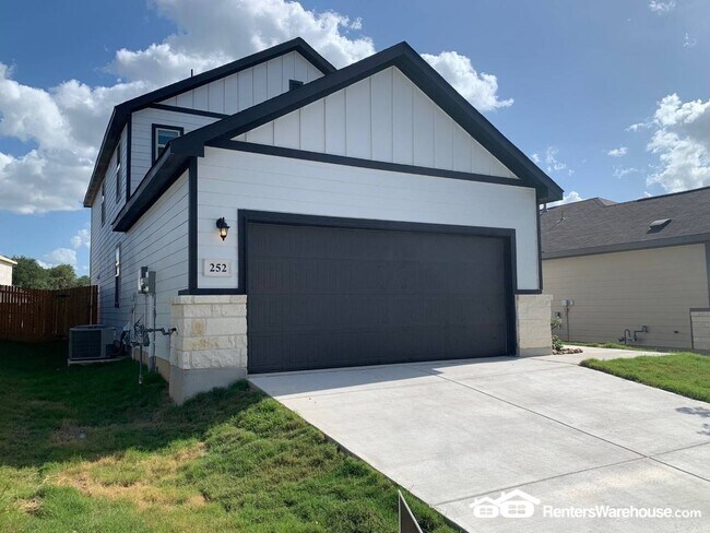 Photo - 252 Kinsley Wy