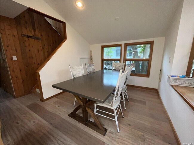 197 Cottage Walk