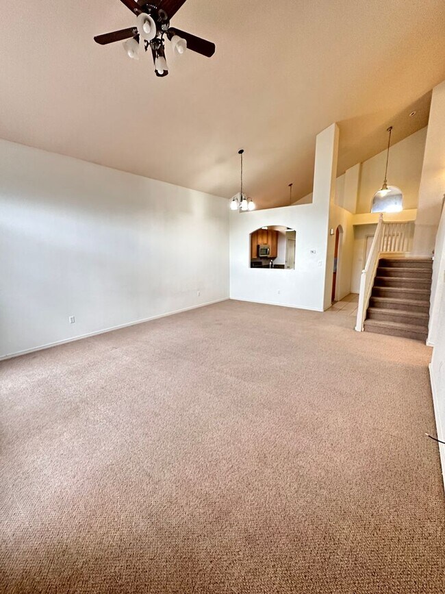 Photo - 7419 Desert Eagle Rd NE