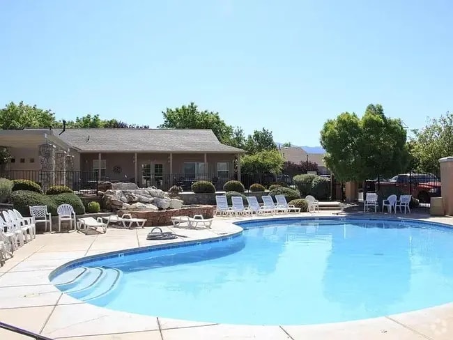 Building Photo - 6501 San Antonio Dr NE Unit 301 Rental