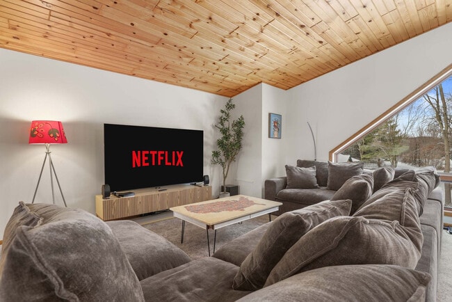 Photo - 222 Grouse Dr Unit ID1369279P