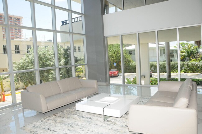 Photo - 525 N Ocean Blvd Unidad 1120