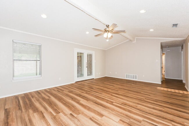 Photo - 806 Cherlyne Dr