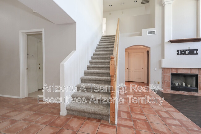 Photo - 831 S Rincon Rising Rd
