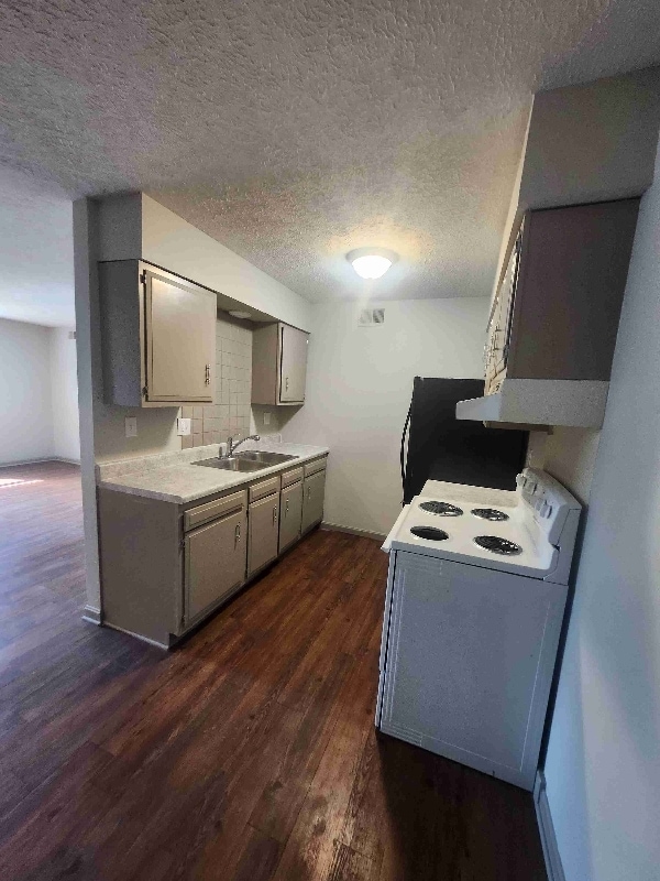 Building Photo - 1714 Autumn Dr Rental