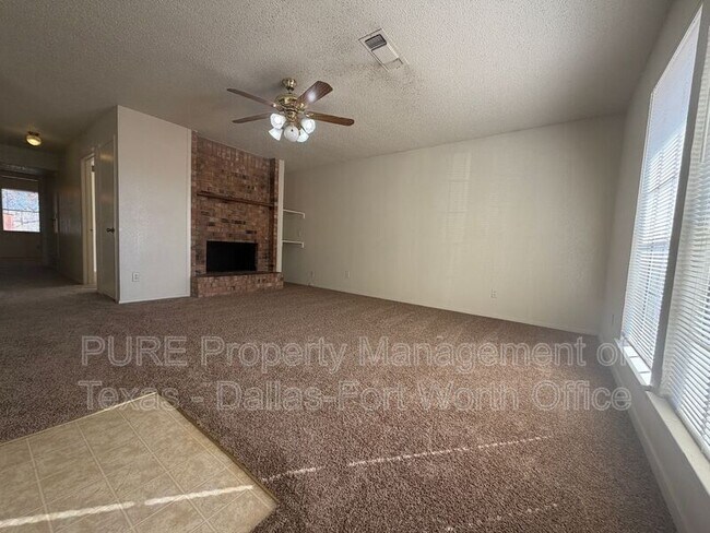 Photo - 423 Claire Ct