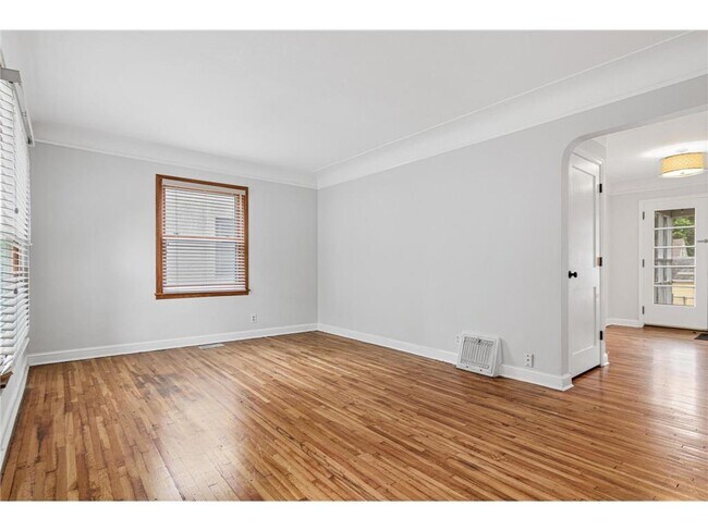 Photo - 5712 25th Ave S