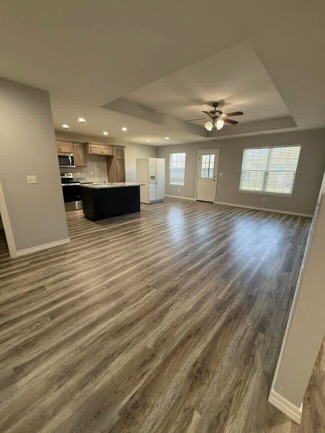 Photo - 609 W Kimberly Ct