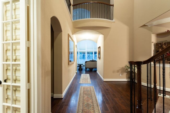 Photo - Very beautiful 5 bedroom, 4.1 bathroom hou...