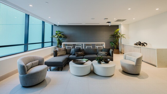 Photo - 225 N Miami Ave Unidad ID1387532P