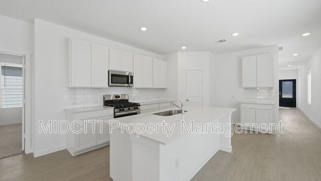 Photo - 9130 Colonel Trl