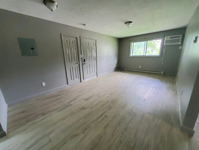 Photo - 271 Kendall Ave Unit C