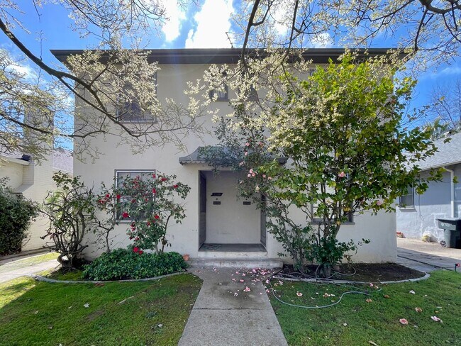 2788-2790 &amp; 2792 4th Avenue - 2788-2790 &amp; 2792 4th Avenue Apartment Unit 2788
