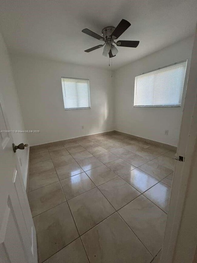 Photo - 1907 SW 99th Terrace