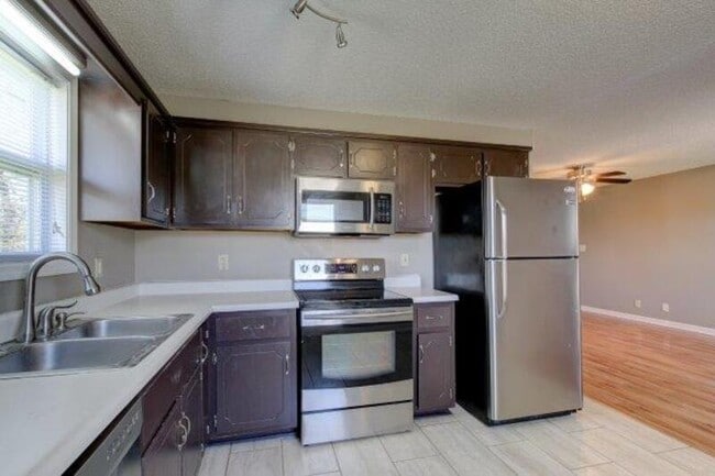 Photo - 1822 Harbor Dr