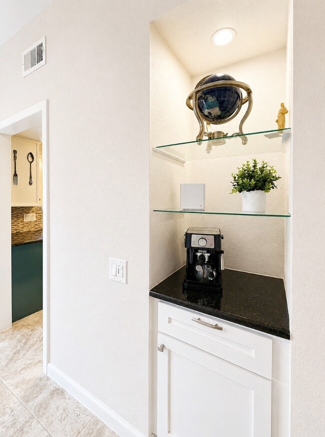 Photo - 11710 Southlake Dr Unidad 47