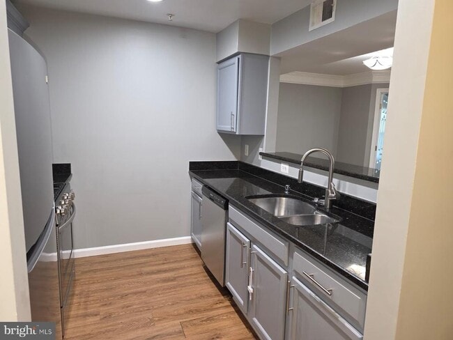 Photo - 13800 Farnsworth Ln Unit 5204