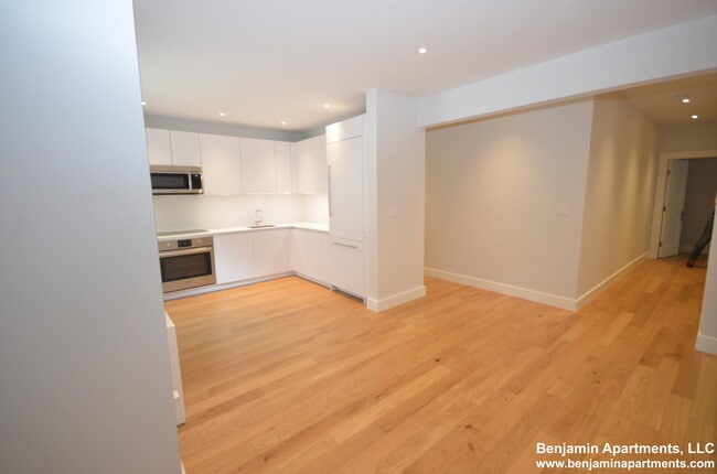 Photo - 35 South St Unit 3