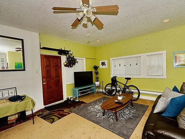 Heigh ceilings in living room - 4845 Delridge Way SW