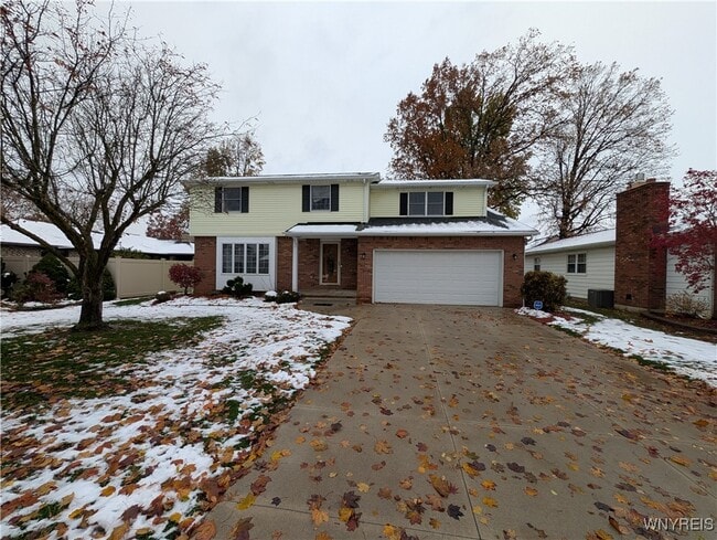 Photo - 270 Selkirk Dr